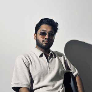 Semi Drop Zipper Polo | Beige